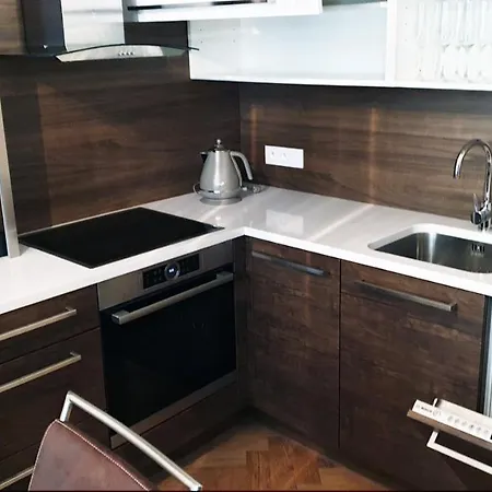 Deluxe With Balcony Old Town Josefov Apartment Prague