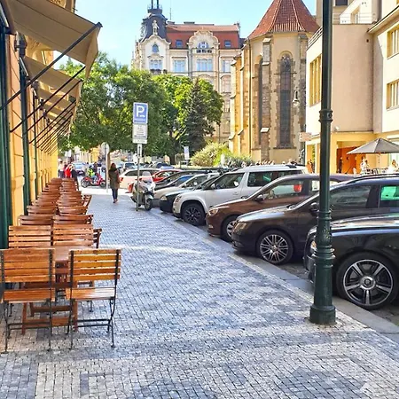 Deluxe With Balcony Old Town Josefov Apartment *